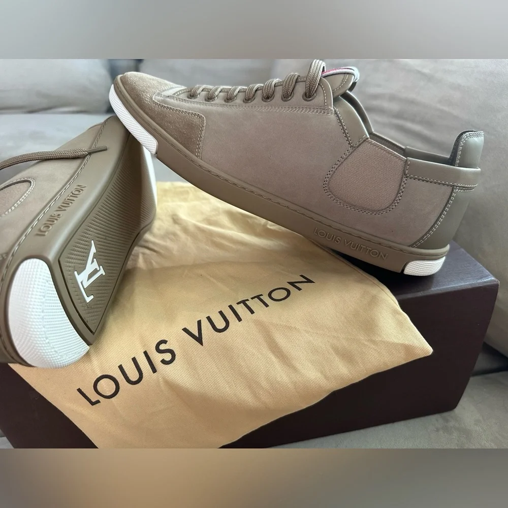 💎 New in Box Limited Gaston V Low-top sneakers louis vuitton unisex 9.5 Women